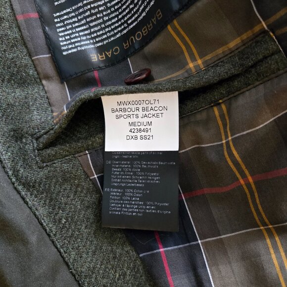Barbour Beacon Sports Waxed Jacket - Picture 14 of 14